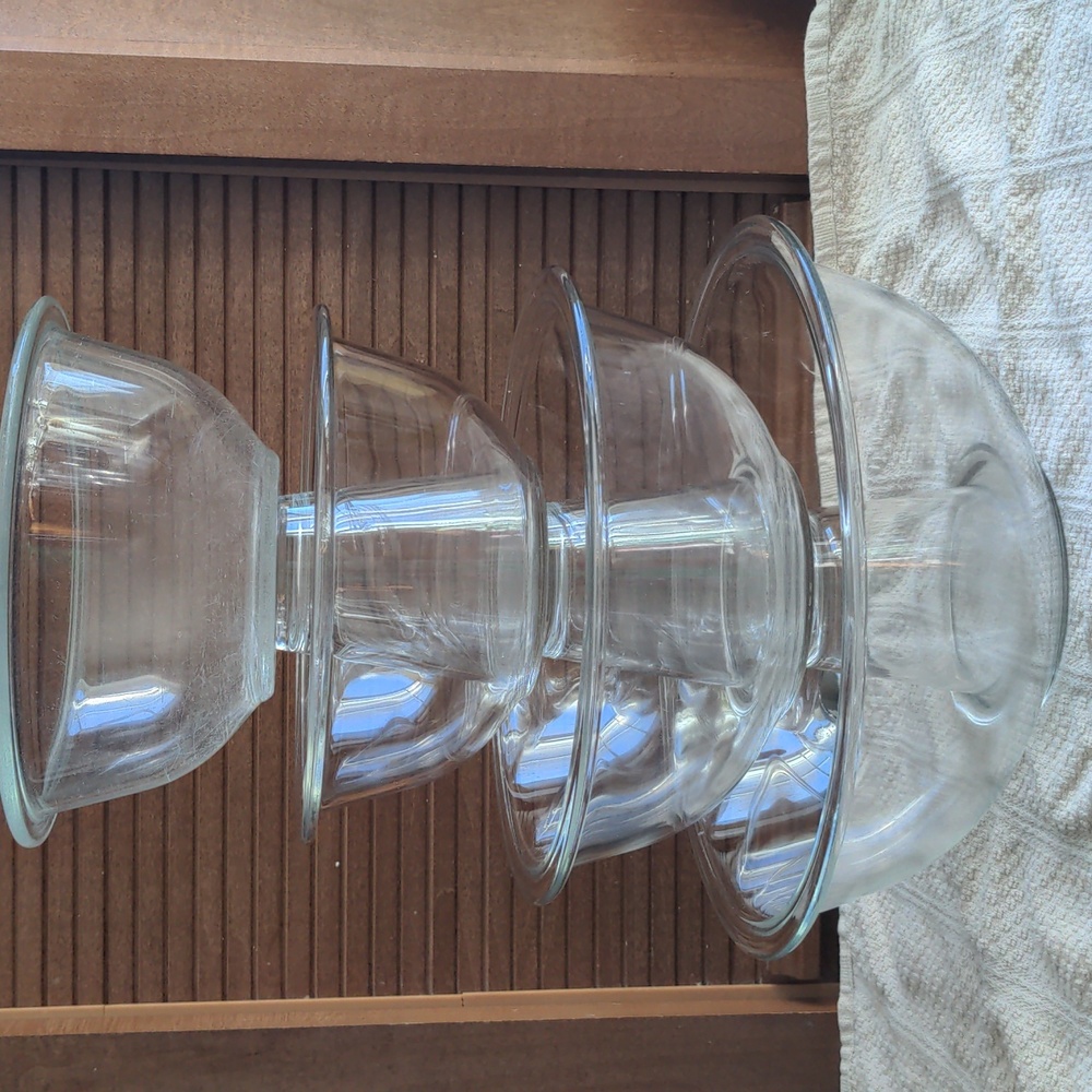 Vintage Pyrex Clear Nesting Bowls Set of 4 (325, 323, 322, 322)